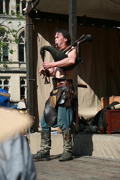 2002.JPG