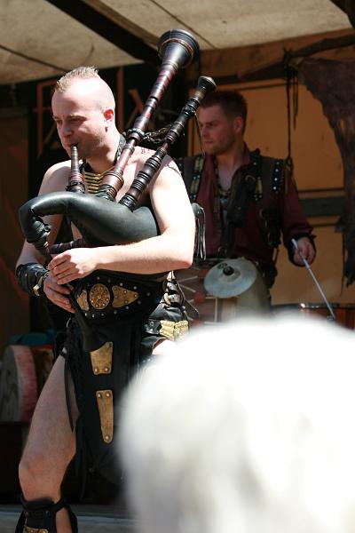876.JPG