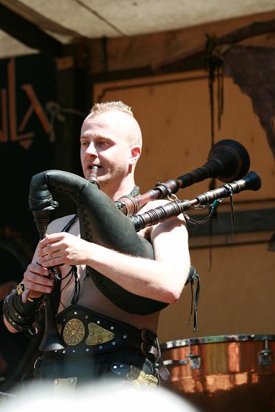 948.JPG